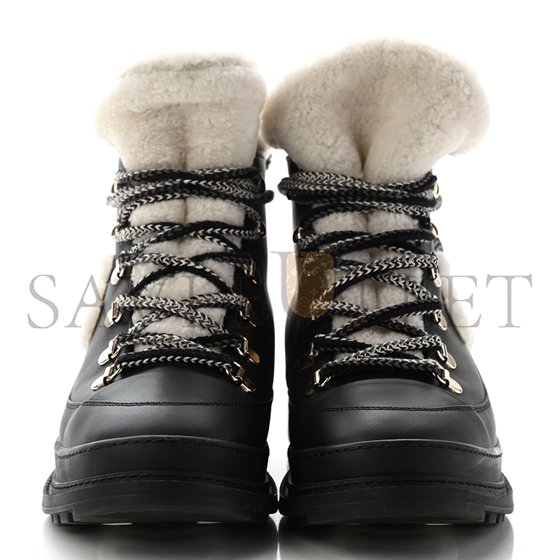 Ch*el calfskin shearling cc lace up boots ‎g35376